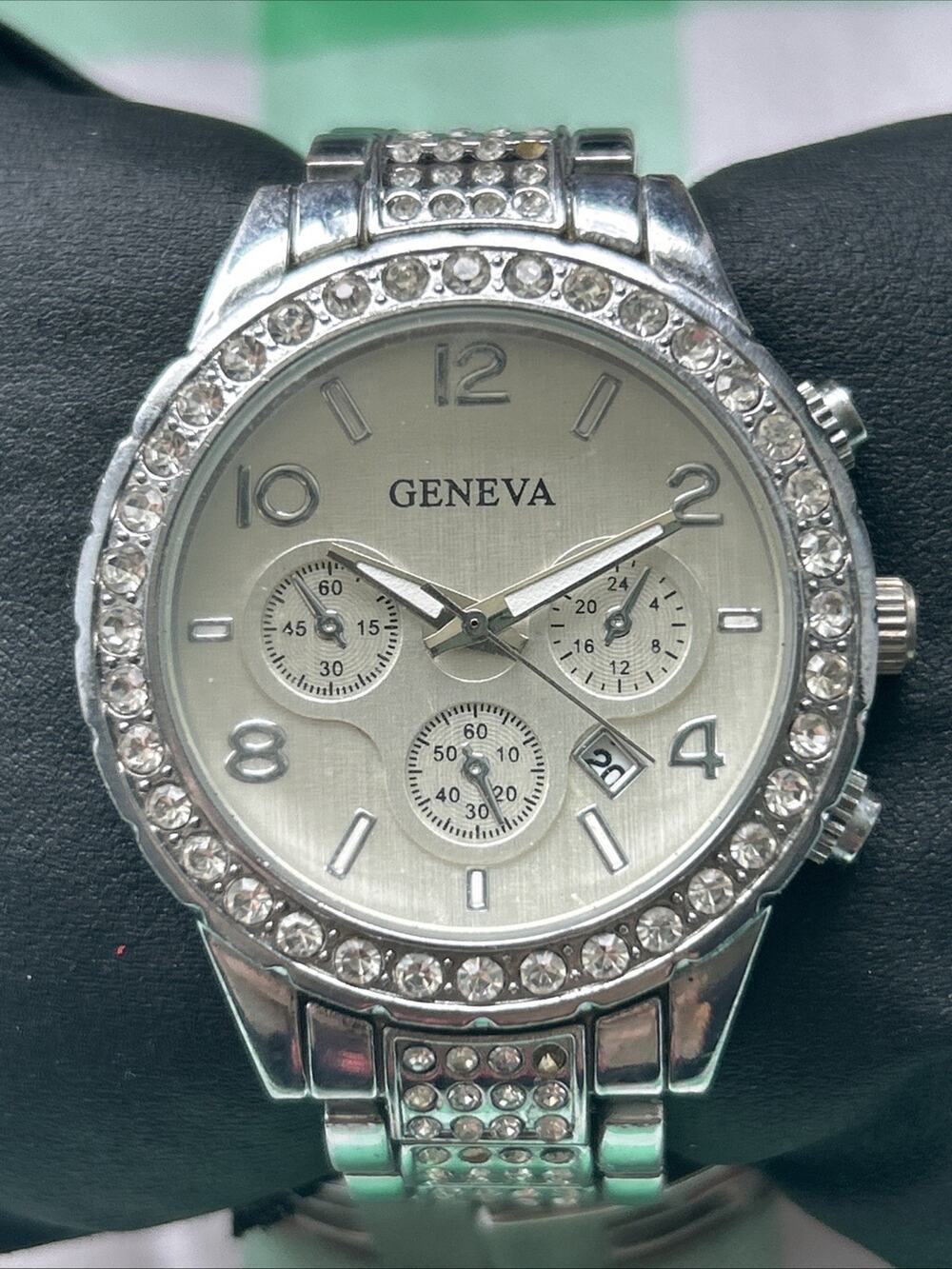 Geneva Silver Tone Women’s Quartz Watch